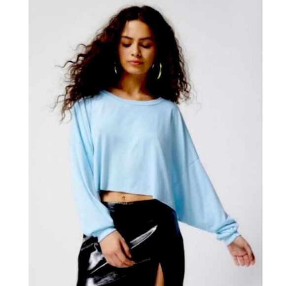 Out From Under Addison Cozy Cropped Tee URBAN OUTFITTERS - Picture 1 of 14